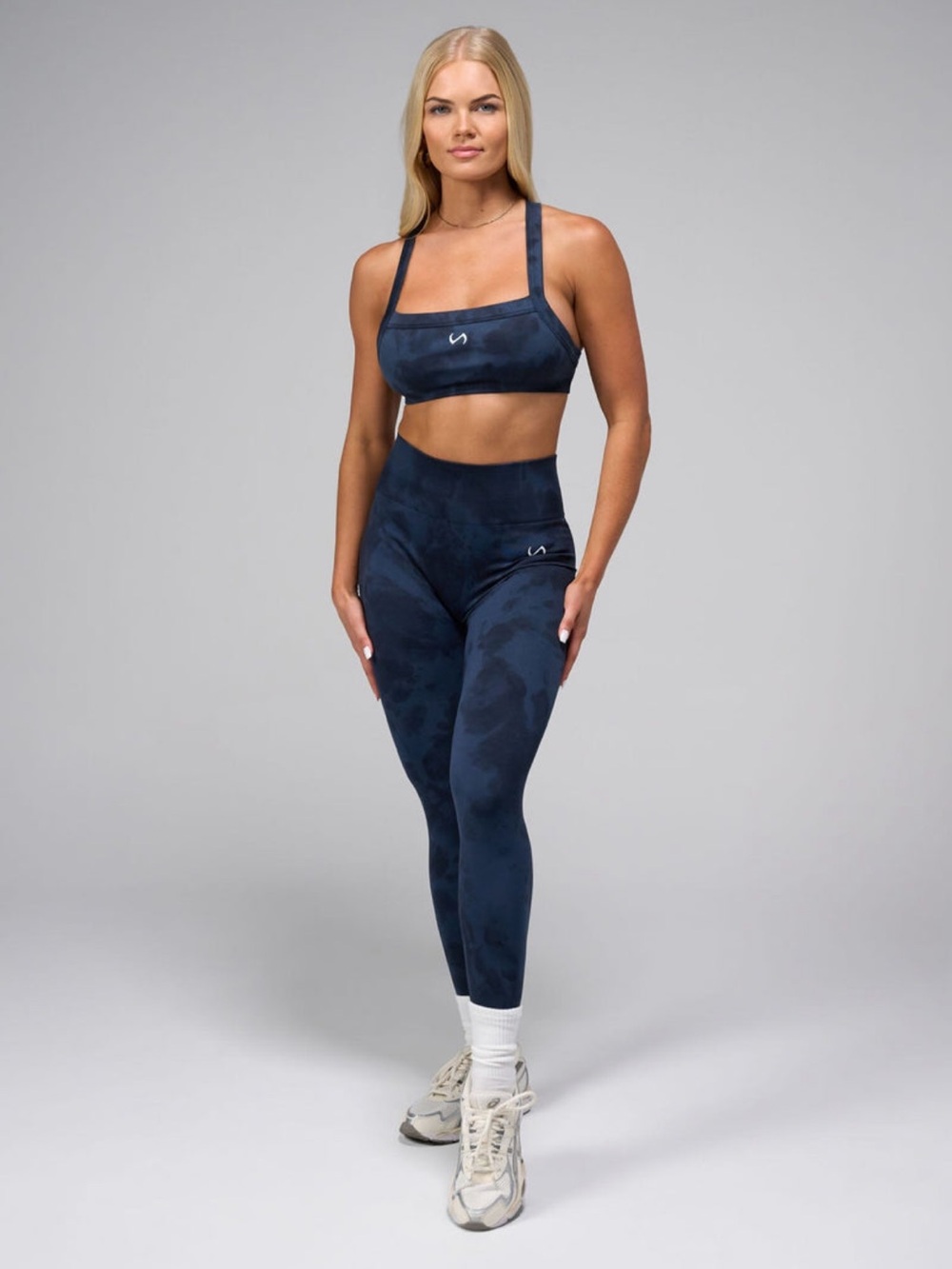TLF Cosmic Seamless Scrunch Butt Leggings XS in Midnight Eclipse